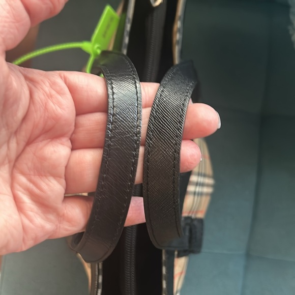 Authentic Burberry Mini Tote bag - Picture 5 of 12